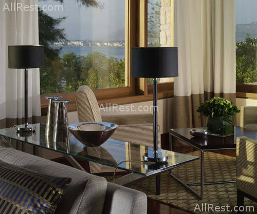 Amphitryon Hotel 17